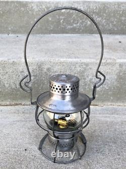 Vintage Northern Pacific NP Railroad Lantern Clear Globe Dressel Arlington NJ