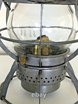 Vintage Northern Pacific NP Railroad Lantern Clear Globe Dressel Arlington NJ