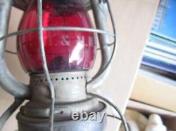 Vintage Railroad Lantern Dietz Vesta Oil Lamp Maine Central Red