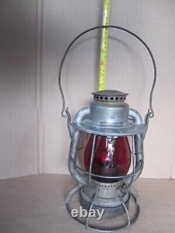 Vintage Railroad Lantern Dietz Vesta Oil Lamp Maine Central Red