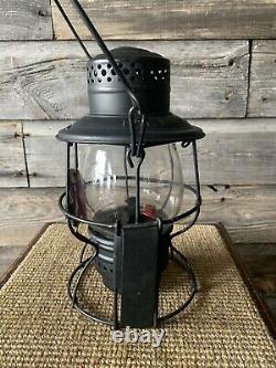 Vintage Railway/Railroad Lantern E. T. Wright & Co