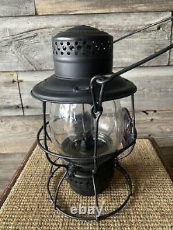 Vintage Railway/Railroad Lantern E. T. Wright & Co