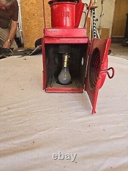 Vintage Red Metal Railway Lantern with Handle And Gas Hose replica