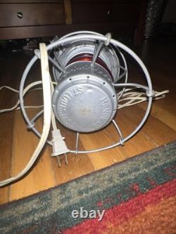 Vintage Red lantern HANDLAN St Louis USA Plug-in railroad train railroadiana