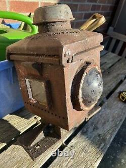 Vintage Retro Cast Iron Railway Lamp Barn Find. Reclamation