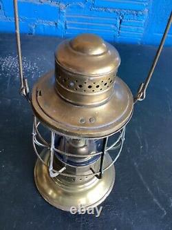 Vintage The Universal Metal Spinning &stamping Co. Brass Ship/ Railroad Lantern