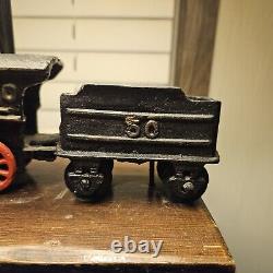 Vintage Train Model Railroad Lamp Antique Table Desk Light Cast Iron Engine