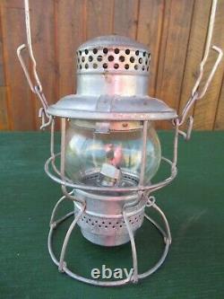 Vintage Train Railroad Lantern C&O Glass Globe Chesapeake & Ohio Railway