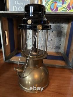 Vintage Willis & Bates Brass Railroad Lantern BS2049 (r5s4)