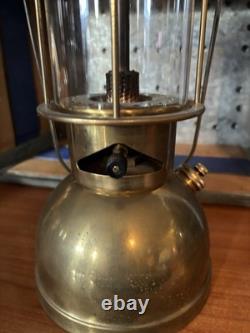 Vintage Willis & Bates Brass Railroad Lantern BS2049 (r5s4)