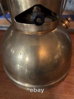 Vintage Willis & Bates Brass Railroad Lantern BS2049 (r5s4)