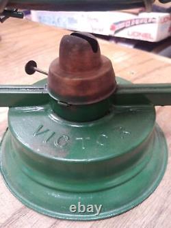 Vtg Dietz Victor 1896 Kerosene Oil Lantern Lamp Made in USA Barn Railroad Nice