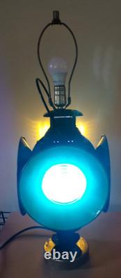 Vtg working ADLAKE CHICAGO Railroad Lamp electrical conversion Table Lamp 2 of 2