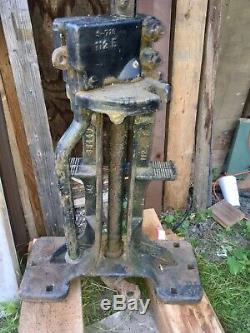 Wabash Railroad Switch Lamp & RACOR Cast Iron Switch Stand