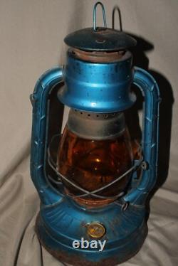 X2 Dietz Air Pilot No. 8 Amber Glass Globe Railroad Barn Oil Blue Lamp Lantern